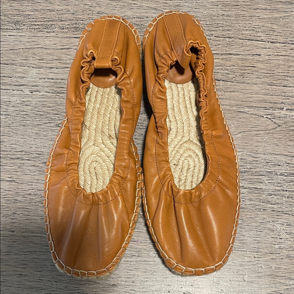 Saks Fifth Avenue Leather Espadrilles 39 EU‎